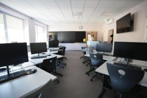 Rīgas pašvaldības iestāžu atjaunošanas un teritoriju labiekārtošanas projekti