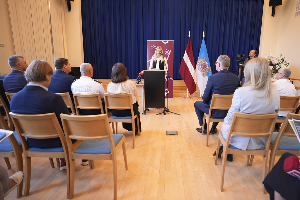 Rīgas pašvaldības iestāžu atjaunošanas un teritoriju labiekārtošanas projekti