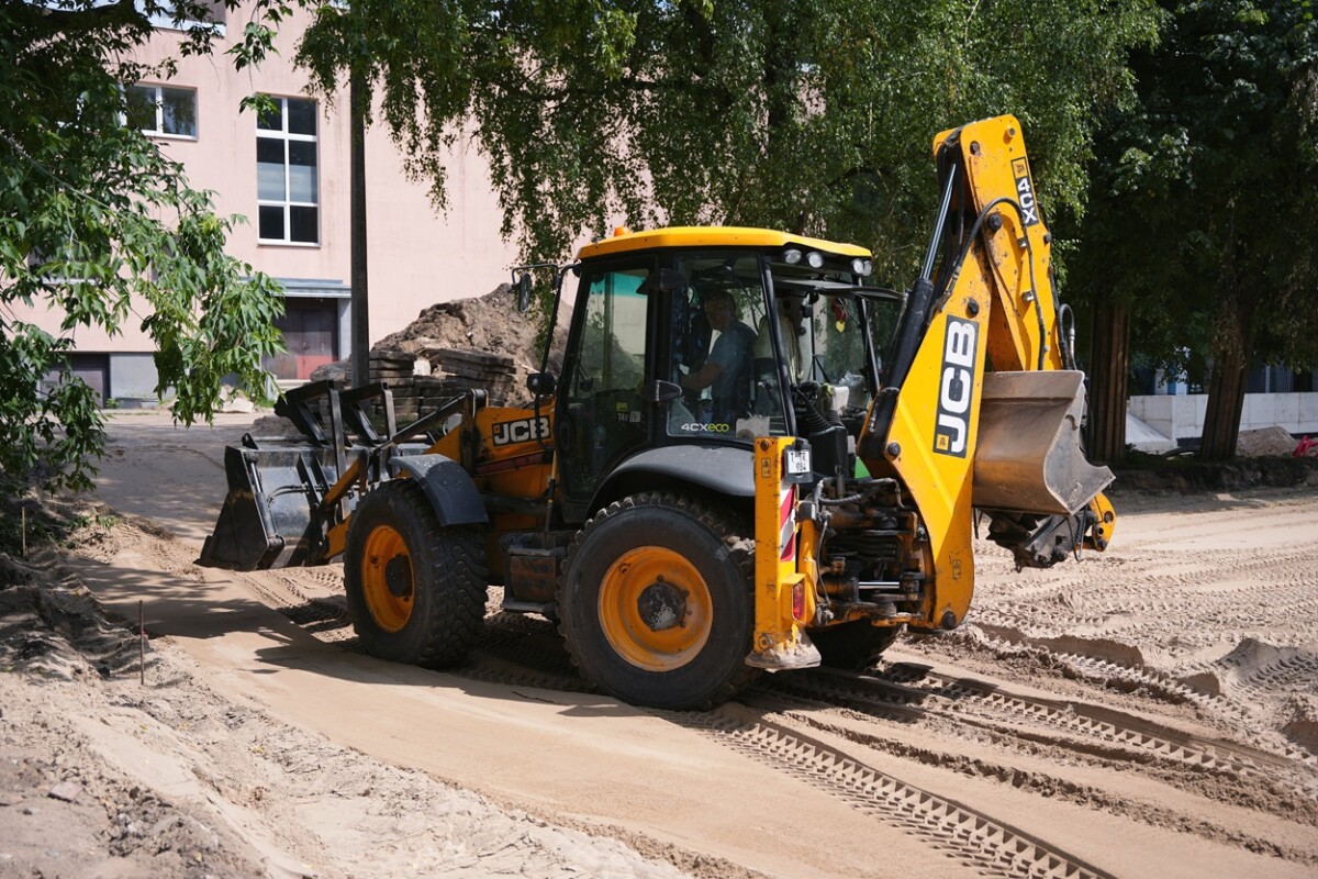 E.Ratnieks: Rīgas 47.vidusskola jau šogad tiks pie jauna āra sporta laukuma