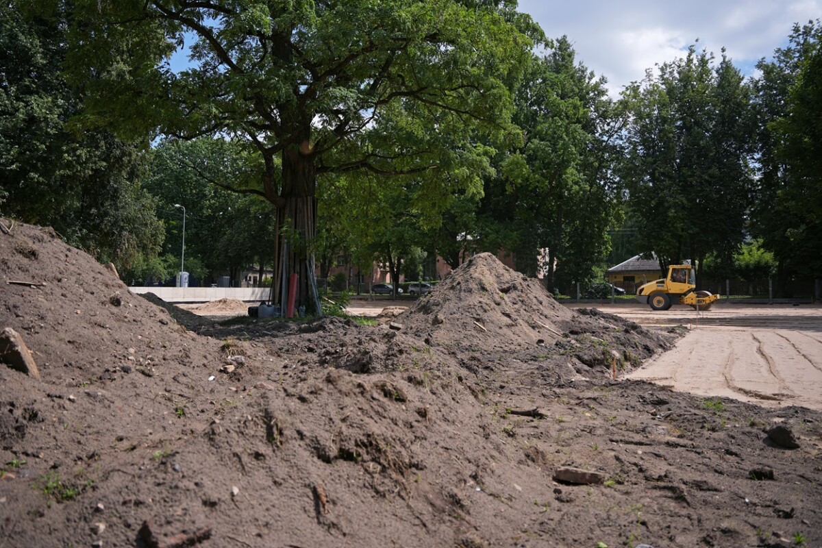 E.Ratnieks: Rīgas 47.vidusskola jau šogad tiks pie jauna āra sporta laukuma