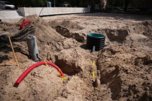 E.Ratnieks: Rīgas 47.vidusskola jau šogad tiks pie jauna āra sporta laukuma