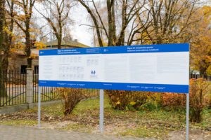 Rīgas 47. vidusskolā tapis daudzfunkcionāls sporta laukums