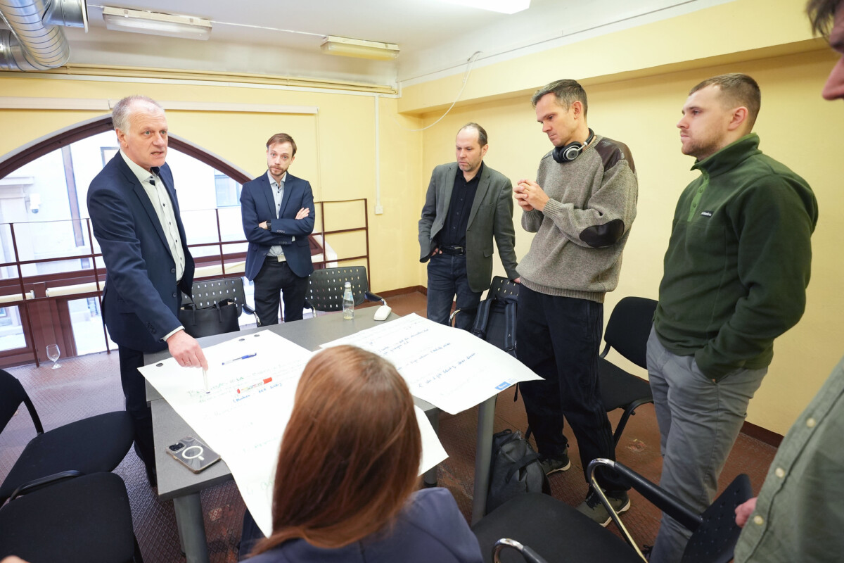 “Rīgas centra ideju laboratorijā” eksperti un uzņēmēji meklē risinājumus aktivitātes veicināšanai galvaspilsētā