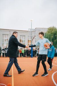 Rīgas Franču licejā pieejams moderns sporta komplekss gan skolēniem, gan apkaimes iedzīvotājiem