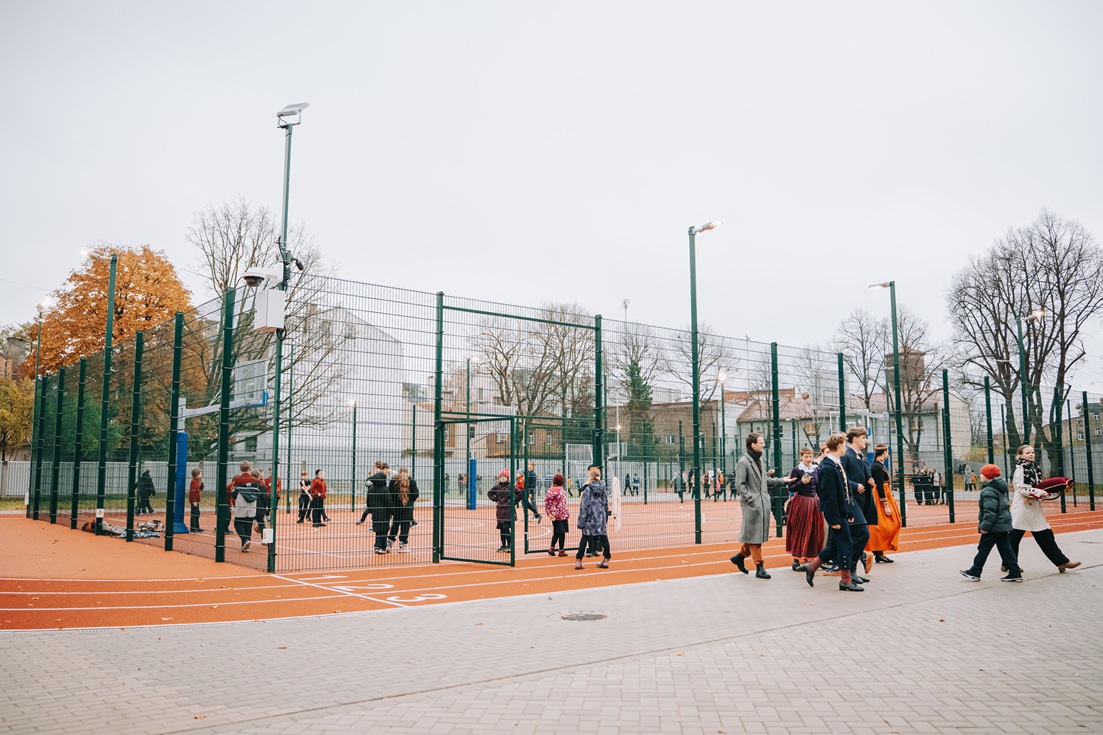 Rīgas Franču licejā pieejams moderns sporta komplekss gan skolēniem, gan apkaimes iedzīvotājiem