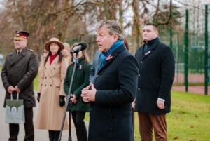 Dārzciema vidusskolā jauns sporta laukums un valsts aizsardzības mācības klase