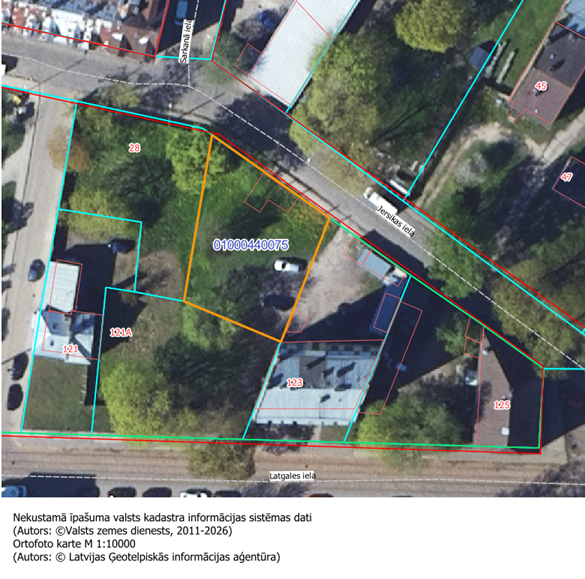 Elektroniskā izsolē ar augšupejošu soli tiek pārdota zemes vienība Jersikas ielā 30, Rīgā (Juglas apkaimē)