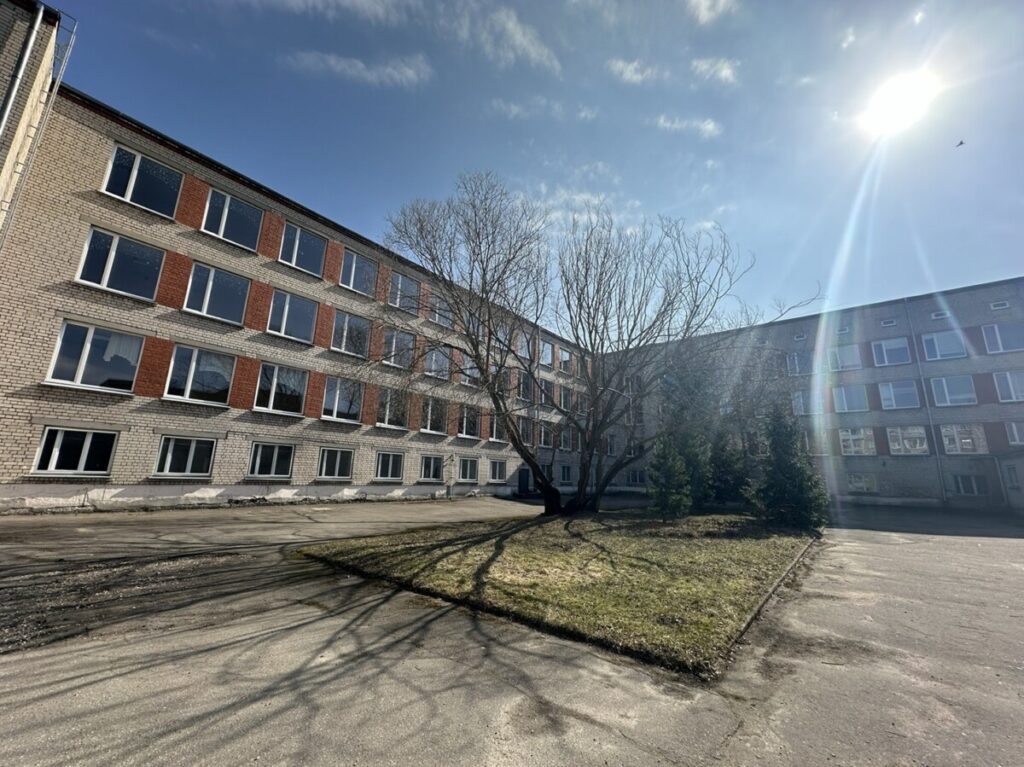 Baltā 22
