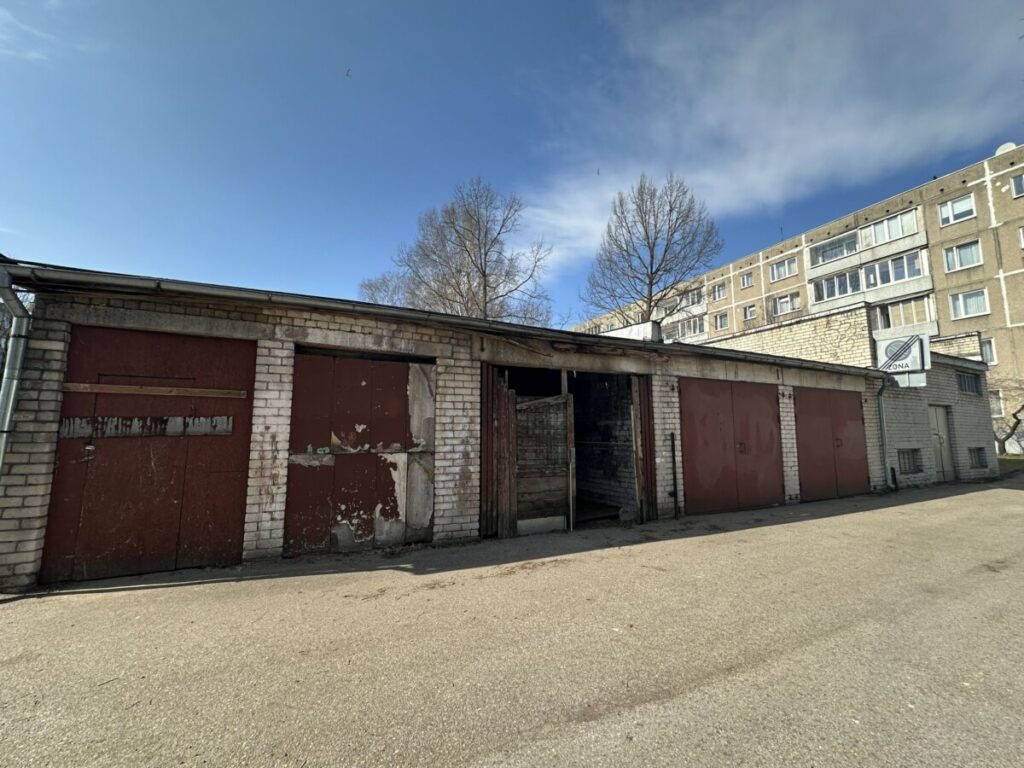 Baltā 22