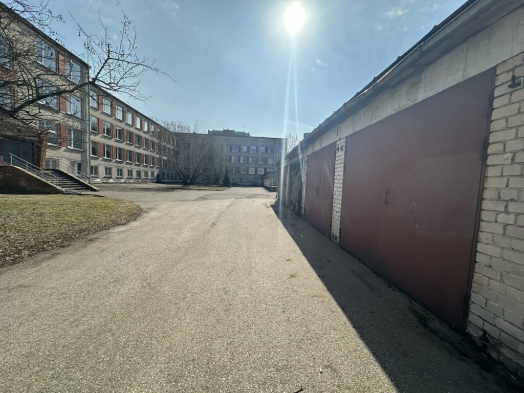 Baltā 22