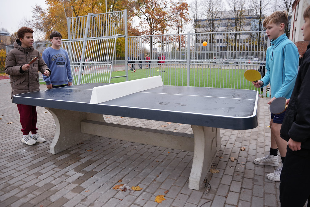 45. vidusskolas teritorijā Gaujas ielā 23 tapis multifunkcionāls sporta laukums